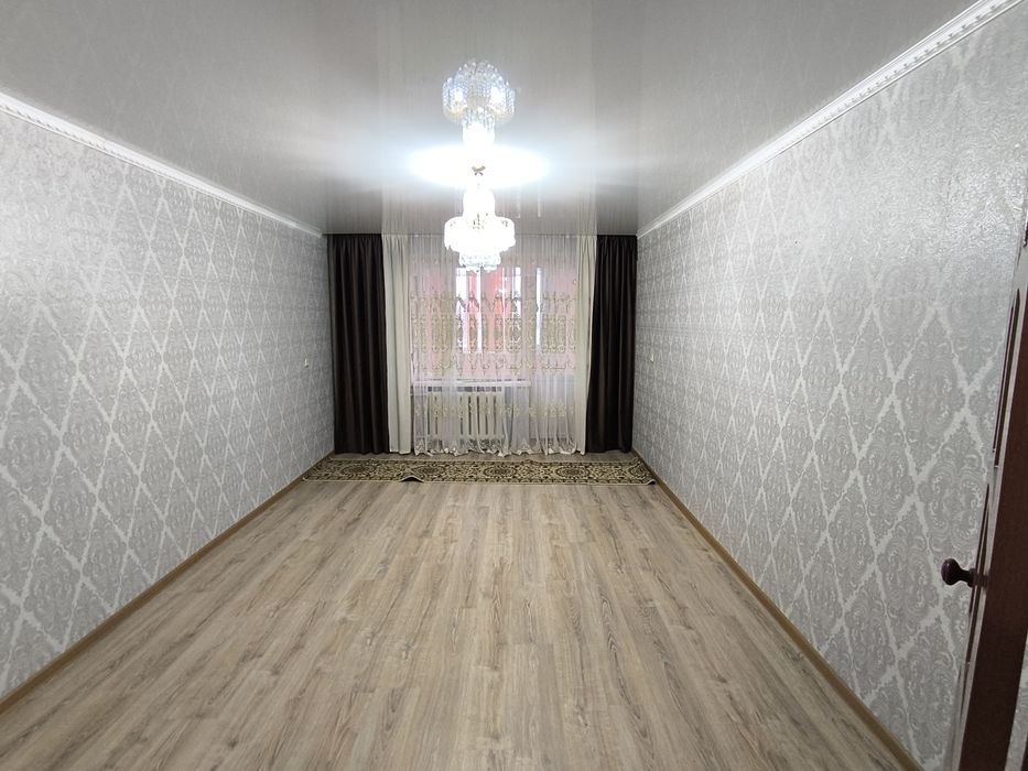 Продается квартира 3-х комнатная.