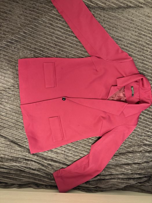 Продам костюм тройку