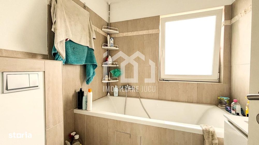 Casa Individuala 4 camere, 108mp, Teren 500mp, Piscina,  Penny-Apahida