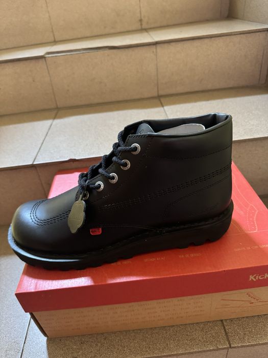 Нови мъжки обувки Kickers