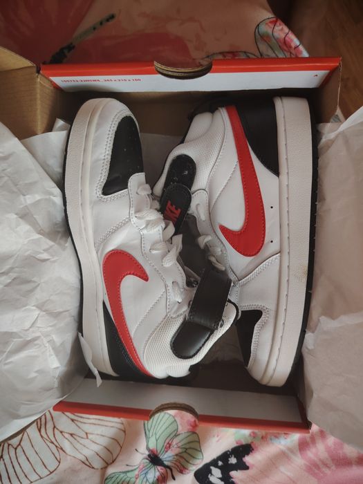 Vând adidași Nike, mărimea 36,5