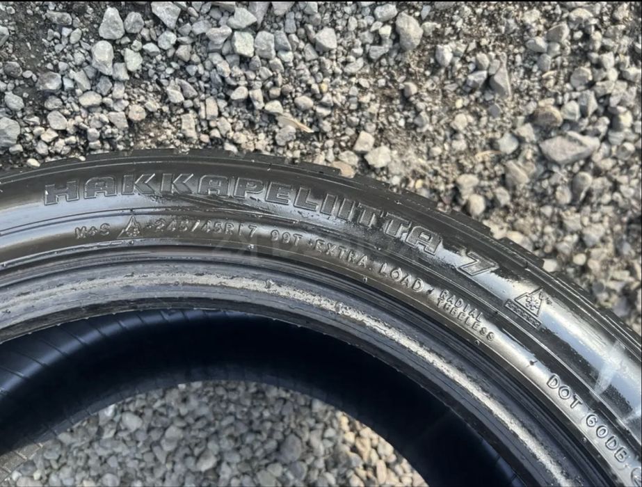 Продаю комплект зимних шин