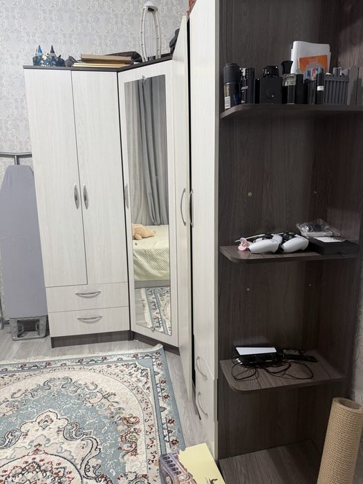 Продам спальный гарнитур