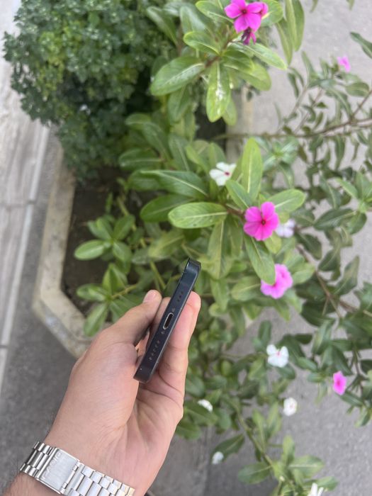 iphone 13 sotiladi (srochni)