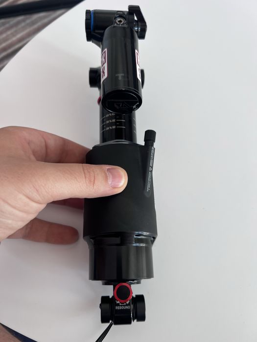 RockShox Vivid ultimate Turnnion 205x65