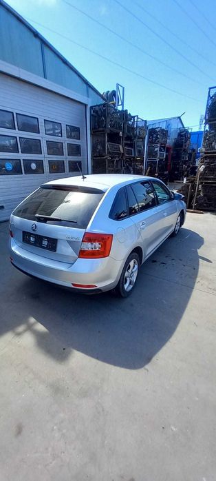 Skoda RAPID   1.6 tdi an 2015  Dezmembrez/Dezmembram