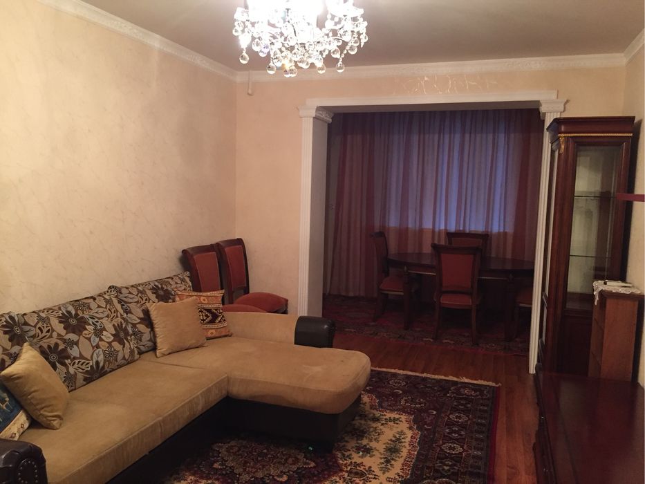 Продаю свою квартиру 77 серия кирпич