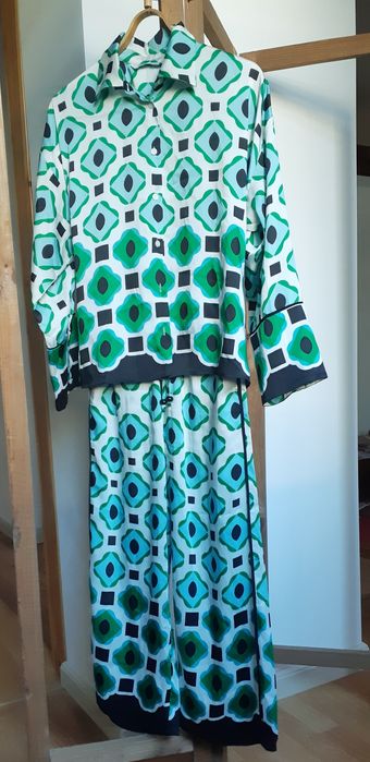 Костюм женский ZARA