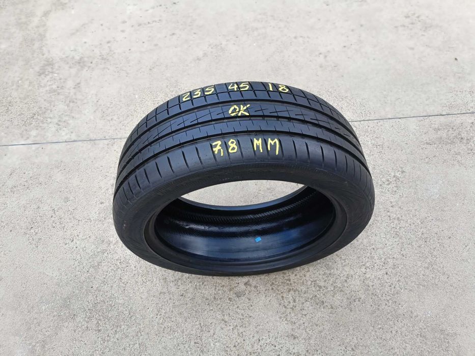O anvelopa vara 235 45 18 vredestein ultrac vorti profil de 7,8 mm