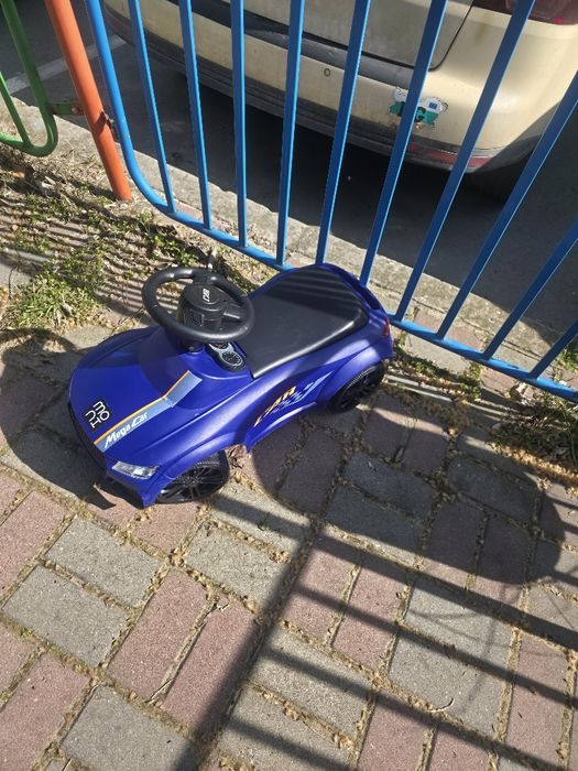 Кола за бутане с крака