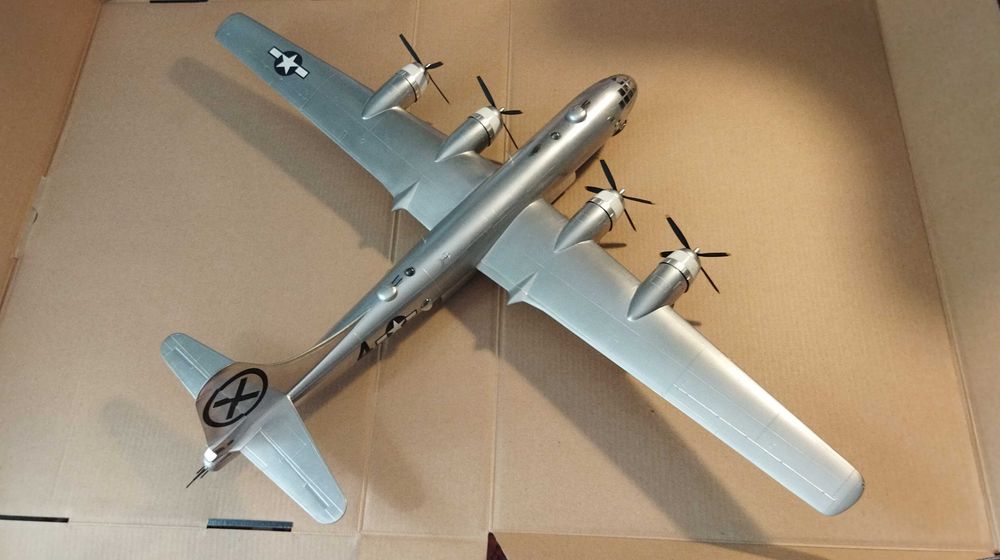 модель самолёта B-29A 1/72 Academy