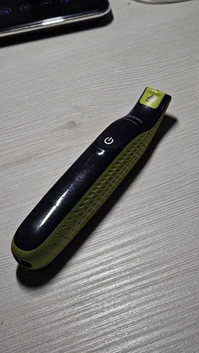 Aparat ras oneblade
