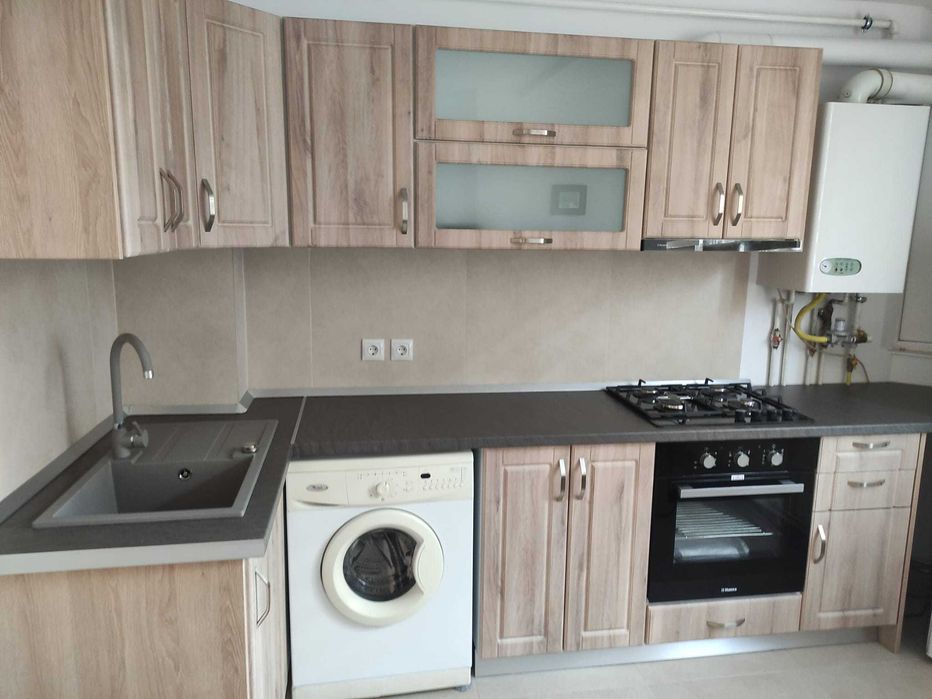 Închiriez apartament, zona Mărăști