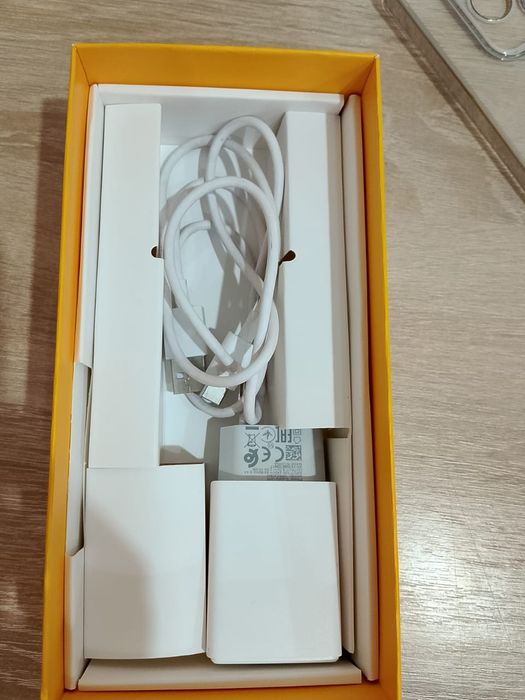 Продам новый телефон