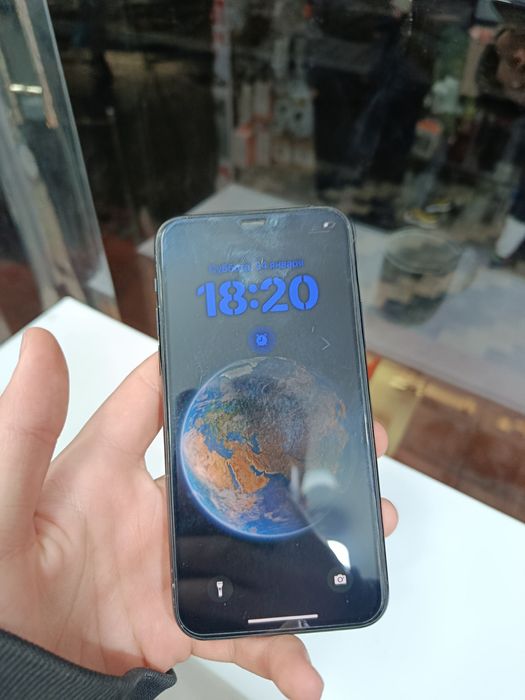 Iphone 11 pro сотилади