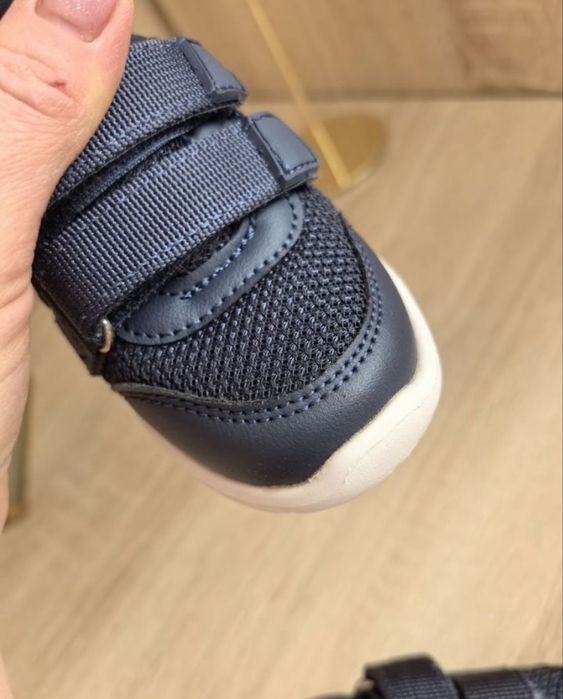 Кроссовки детские