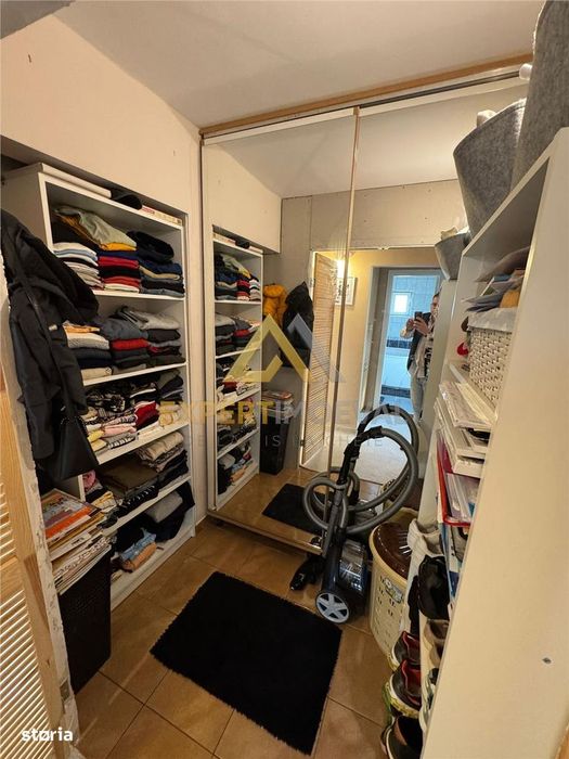 Apartament de vanzare 3 camere + garaj Str. Moldovei