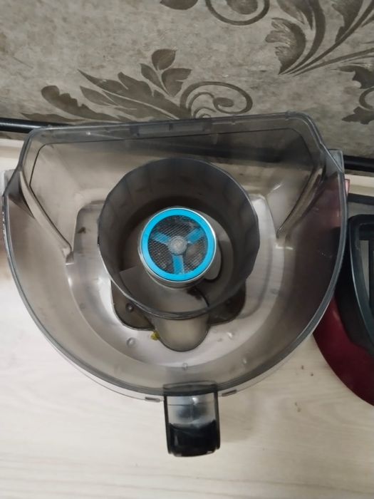 Продам пылесос в хорошем состояний