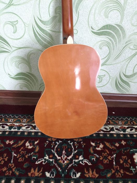 Гитара классическая