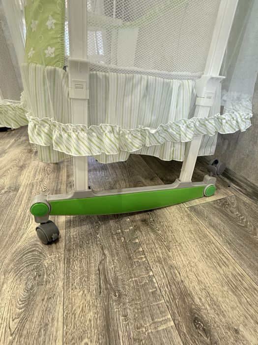 Продам детскую кроватку