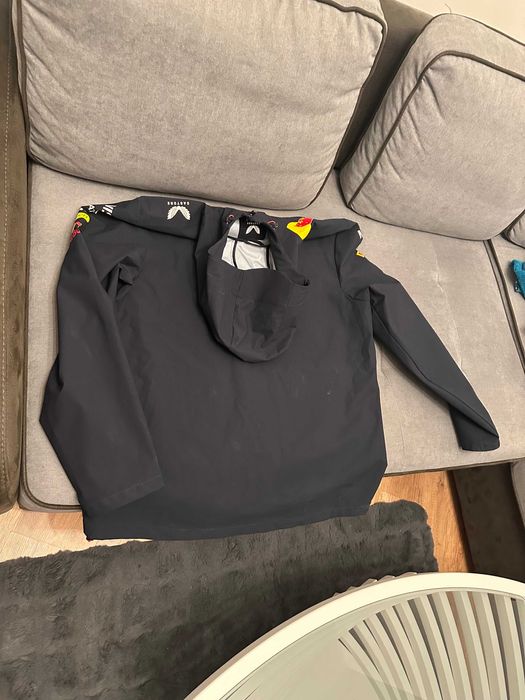 Red Bull Racing 2025 Водоустойчиво яке 2XL