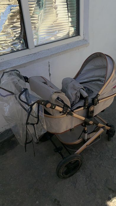 Коляска бежевый детский