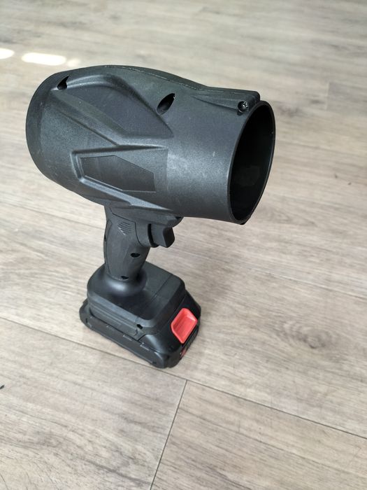 Продам шуруповёрты и другое