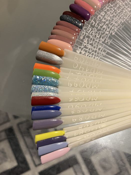 Комплект от 40 броя гел лак