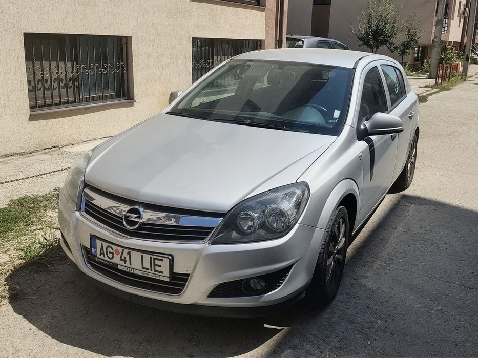 Opel Astra H  cu GPL, 122mii km reali, AC și pilot automat de