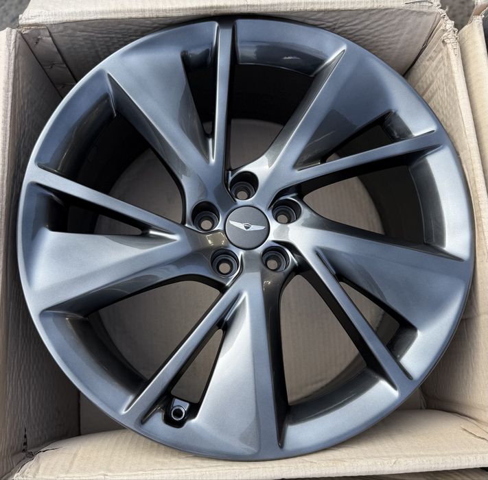 Диски оригинал 4шт. GENESIS KIA HYUNDAI