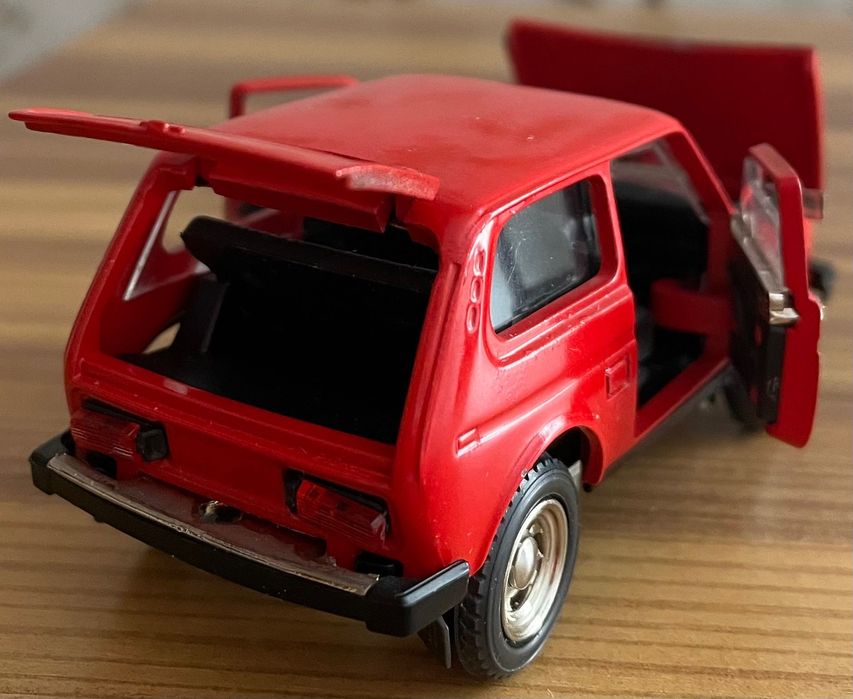 Лада Нива 2121 Метал Мащаб 1:43 Стар СССР