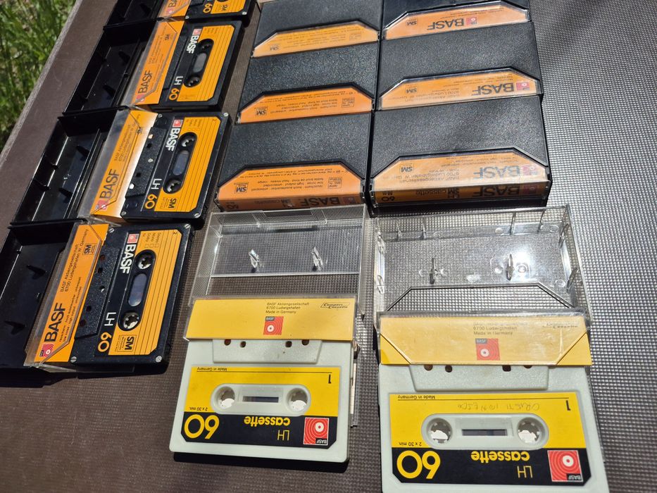 Vând Lot 17 casete audio originale Basf LH 60 minute,SM casette