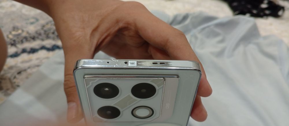 Срочно продам телефон INFINIX GT 20 PRO