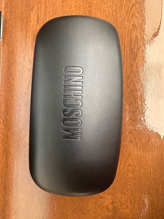 НОВИ слънчеви очила Moschino