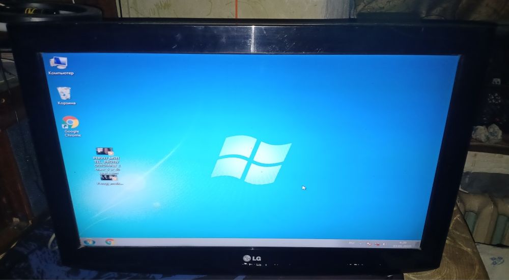 ТВ LG 32" 32LH2000 HD Ready с пультом
