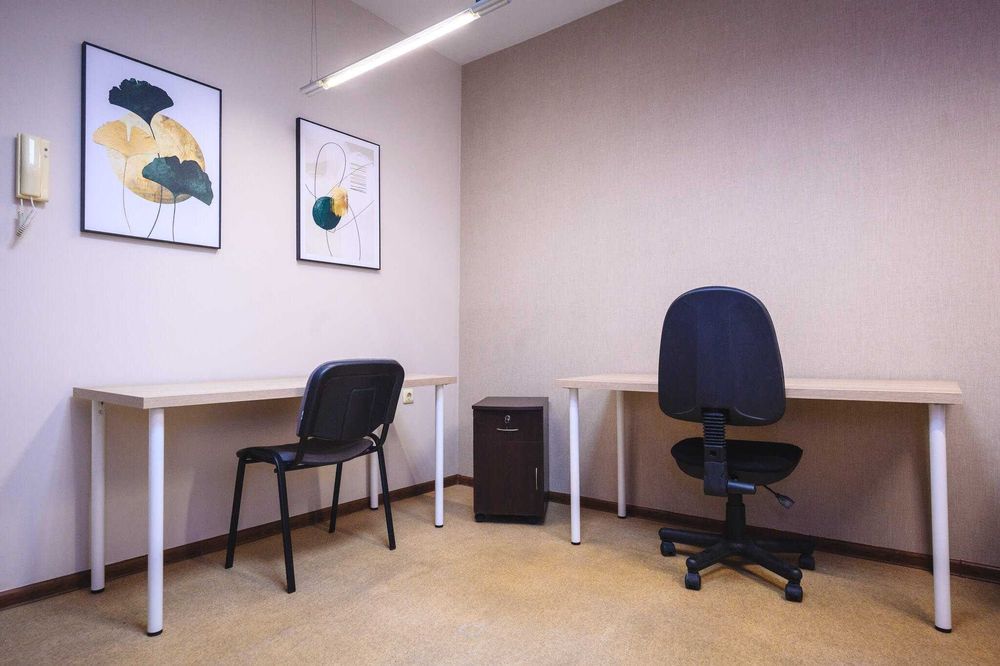 Дава се под наем Офис в Варна, Център - 30 кв.м за 7.65 € - Снимка #3