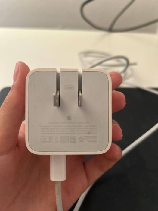 Продам Macboock air