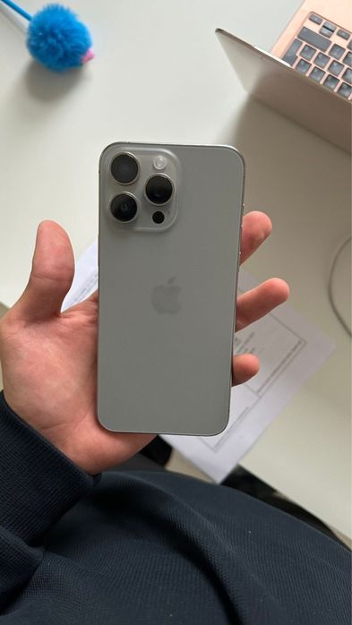 Продам 16 про макс 256гб