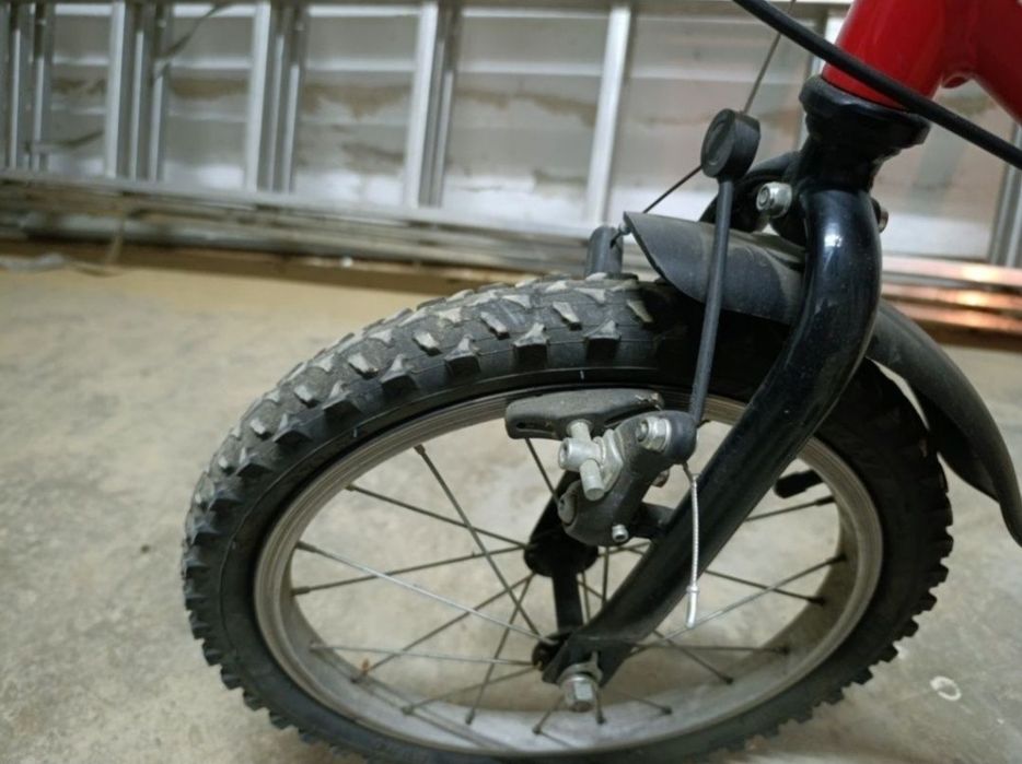 Bicicleta BW WIN 16' inch cu roti ajutatoare
