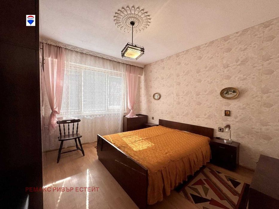 Продава се Тристаен апартамент в Русе, Здравец Изток - 80 кв.м за 1287 €/кв.м - Снимка #8