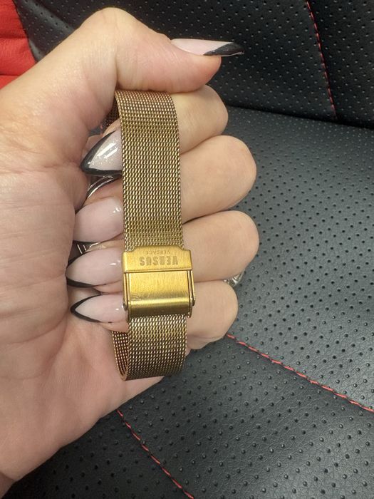 Нов дамски часовник police Versace