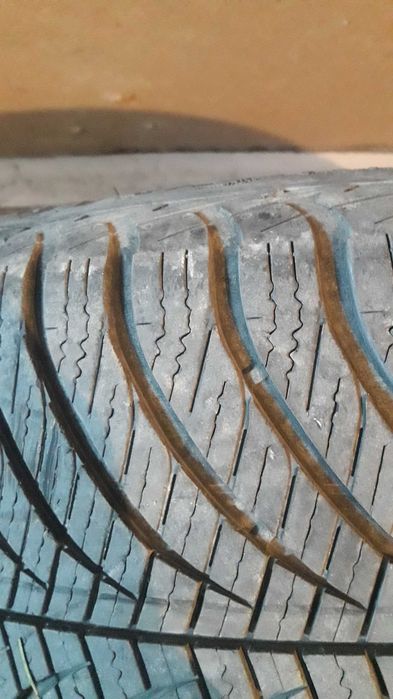 Гуми GOODYEAR VECTOR 4seasons  2бр 225/50/R17