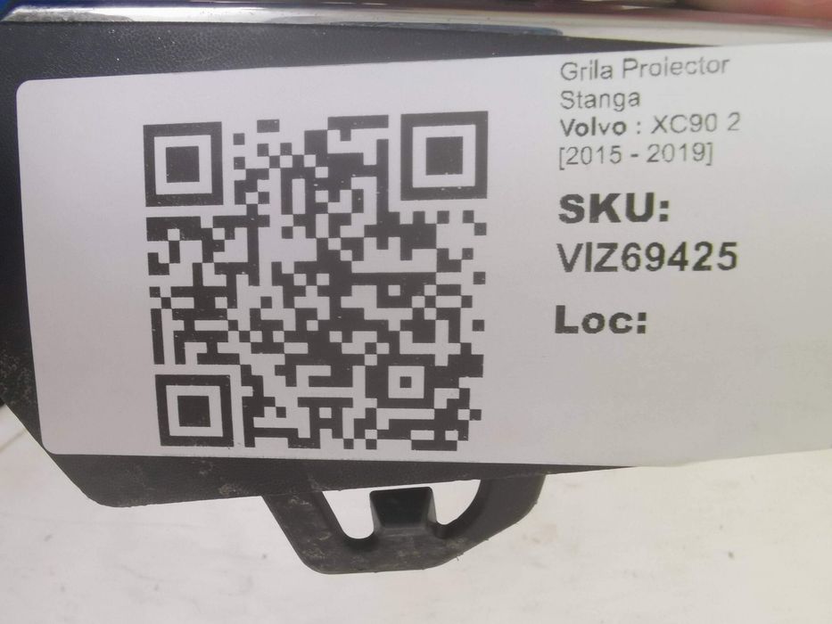 Волво XC90 / Volvo XC90 2 Лева решетка на прожектора Оригинална В добр ...