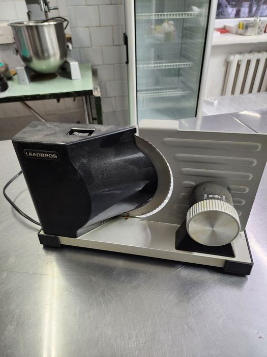 Продам Слайсер Leadbros