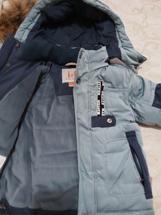 Продам детскую куртку и комбез