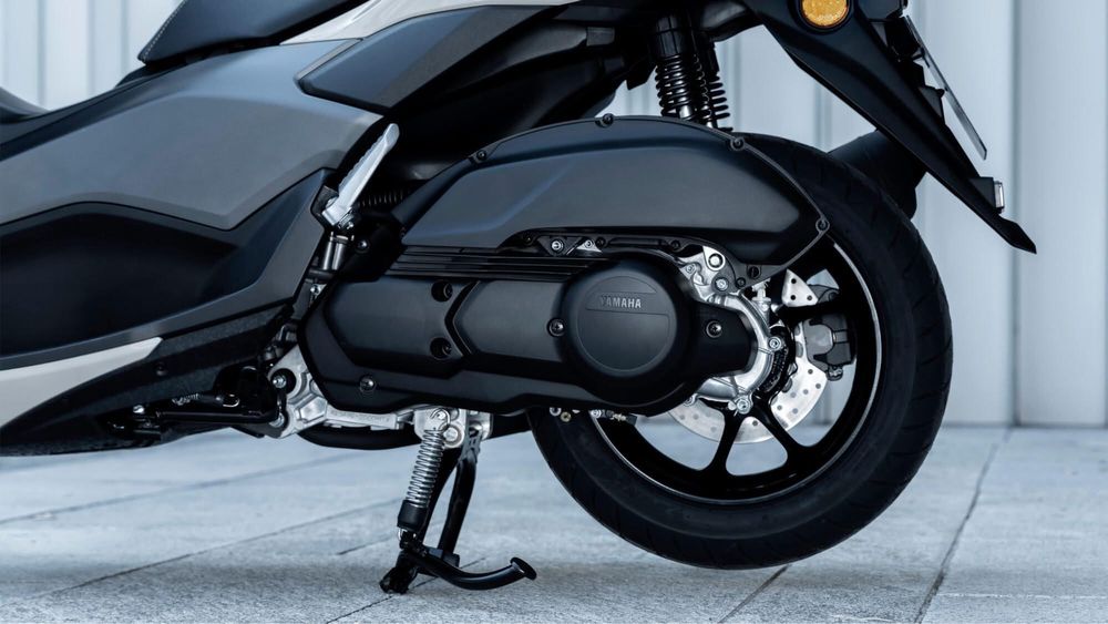 Scuter Yamaha NMax Tech Max 2025