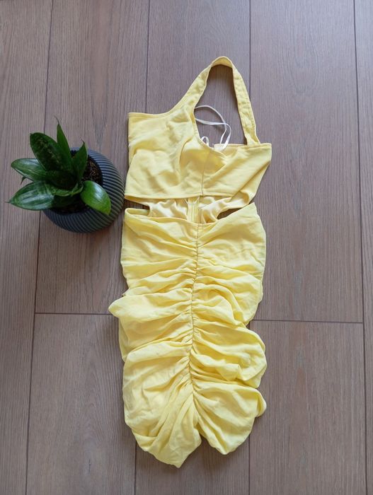 Нови роклички размер С