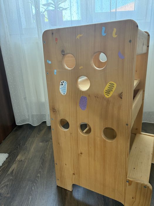 Learning tower cu inaltime reglabila
