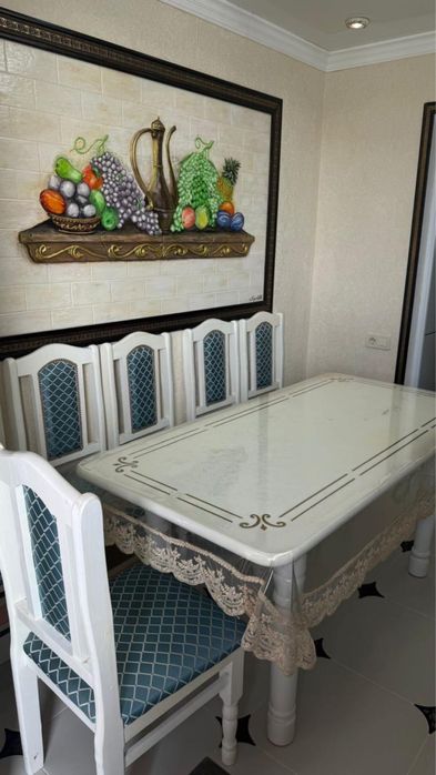 Продам стол со стульями