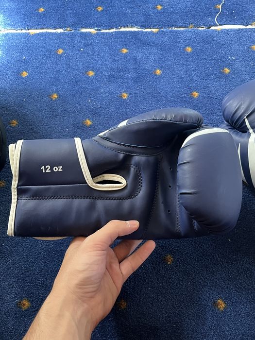 Боксерские перчатки